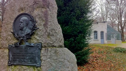 Gottlieb Daimler Gedenkstein in Bad Cannstatt